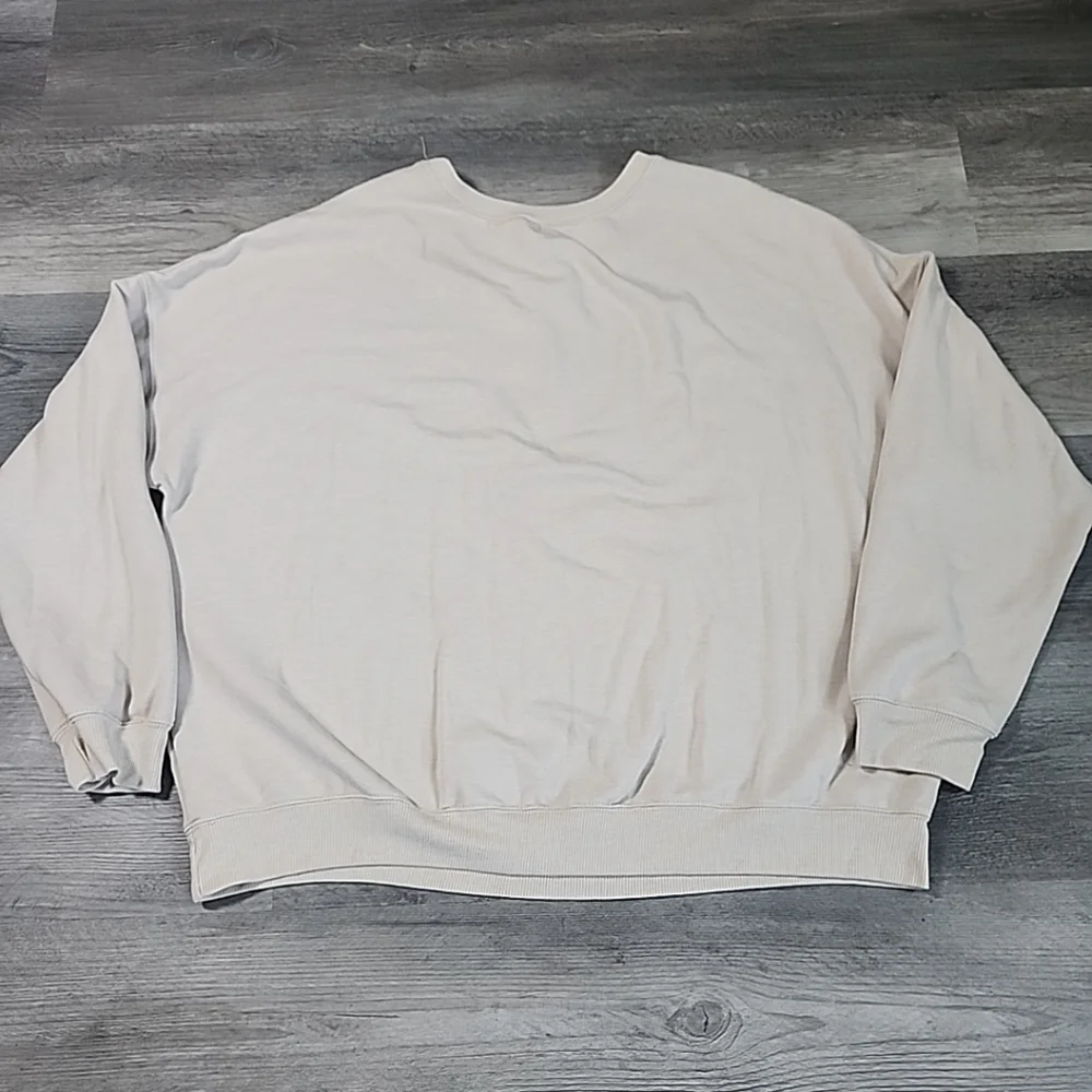 Disney Mickey Mouse Women Sweatshirt Sz XXLBeige Round Neck Long Sleeve Pullover - Picture 8 of 8